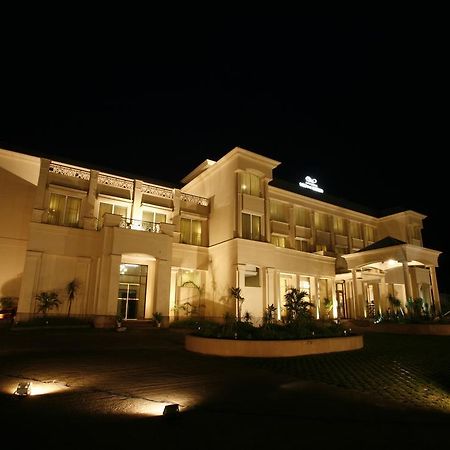 Ambrosia Sarovar Portico Haridwār Екстериор снимка