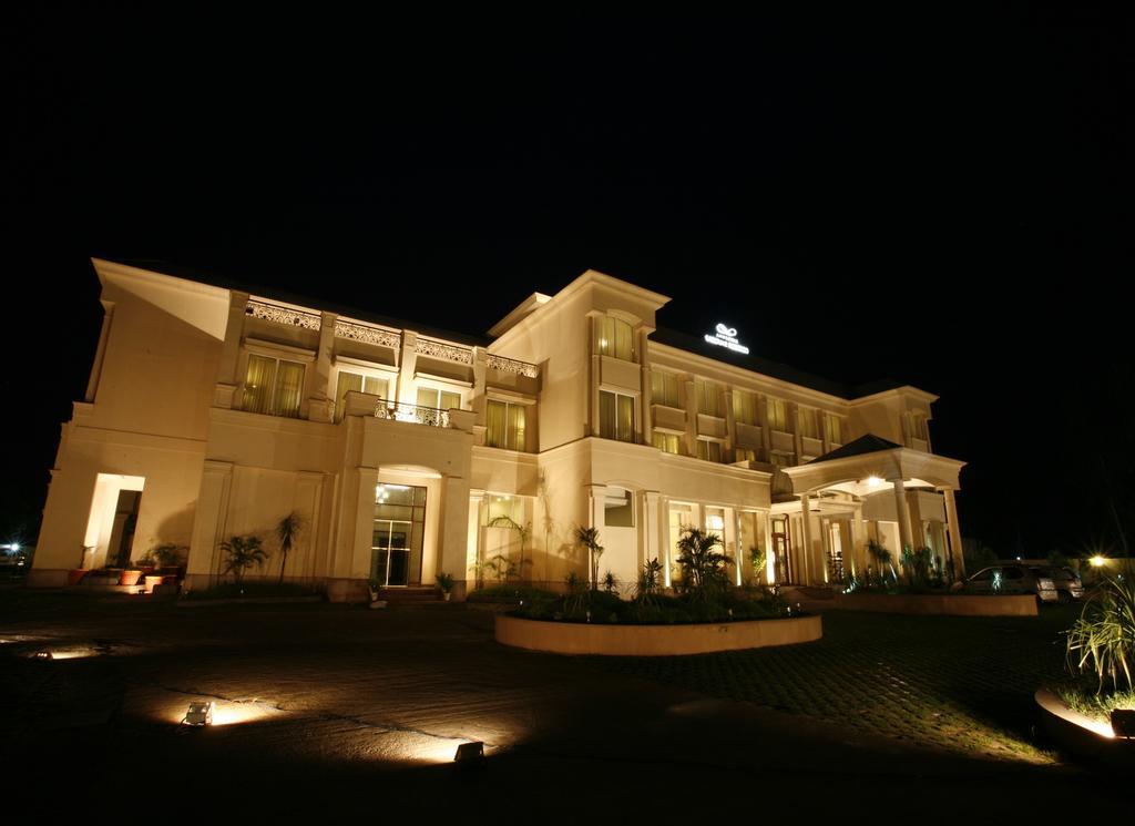 Ambrosia Sarovar Portico Haridwār Екстериор снимка
