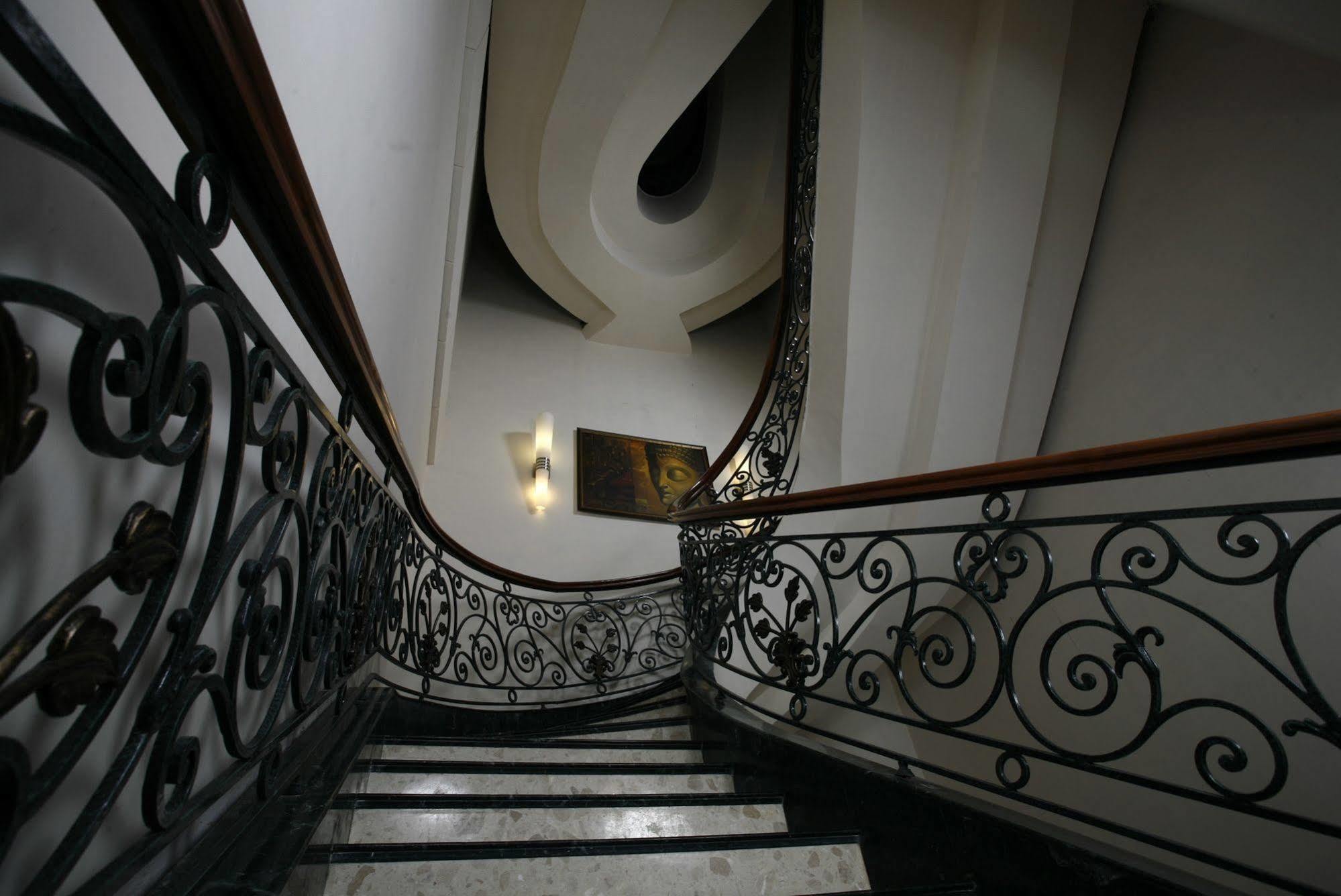 Ambrosia Sarovar Portico Haridwār Екстериор снимка